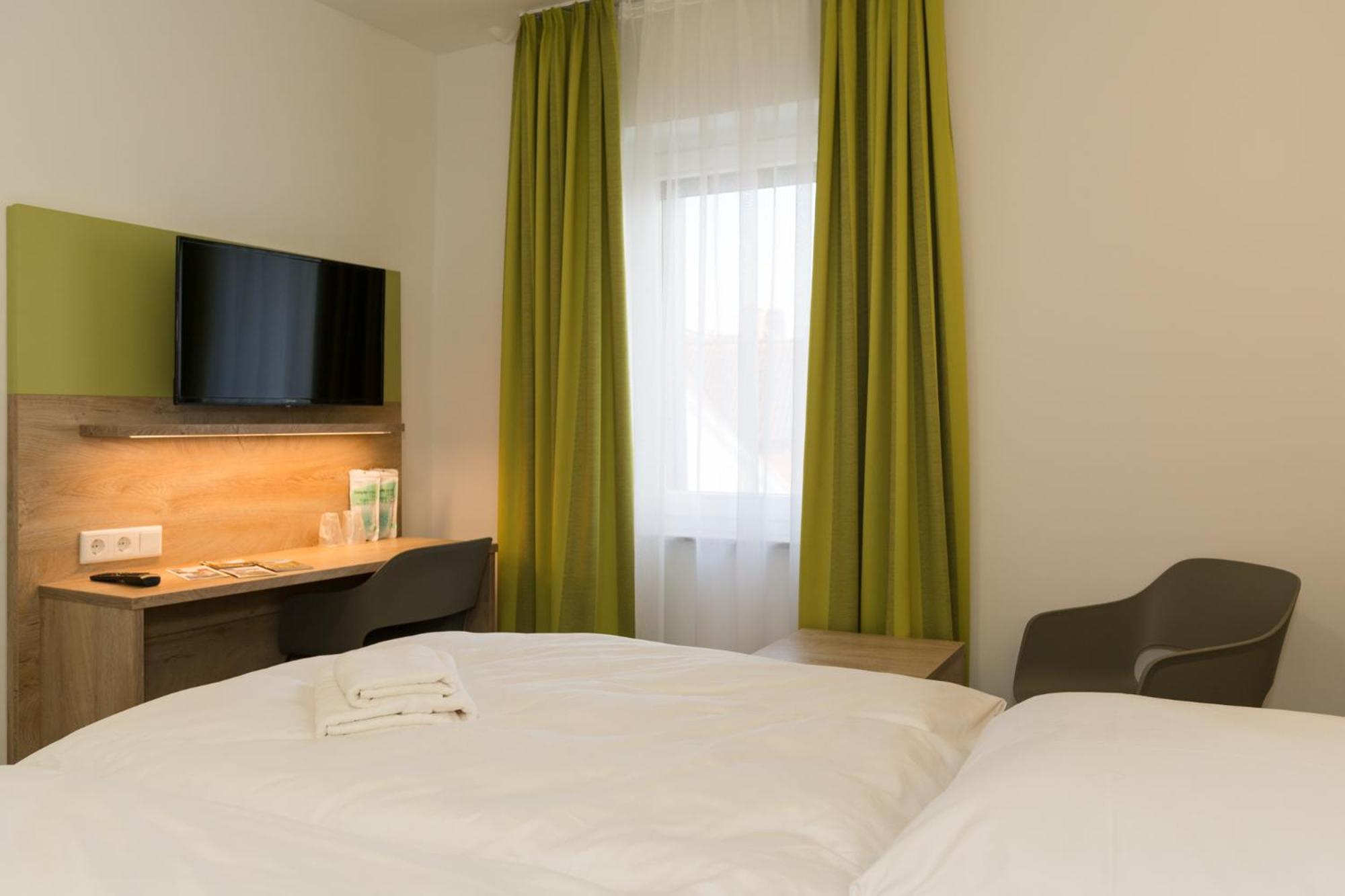 Bommersheim Roca Restaurant Und Hotel מראה חיצוני תמונה