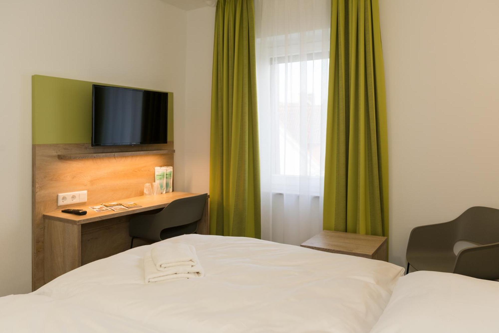 Bommersheim Roca Restaurant Und Hotel מראה חיצוני תמונה